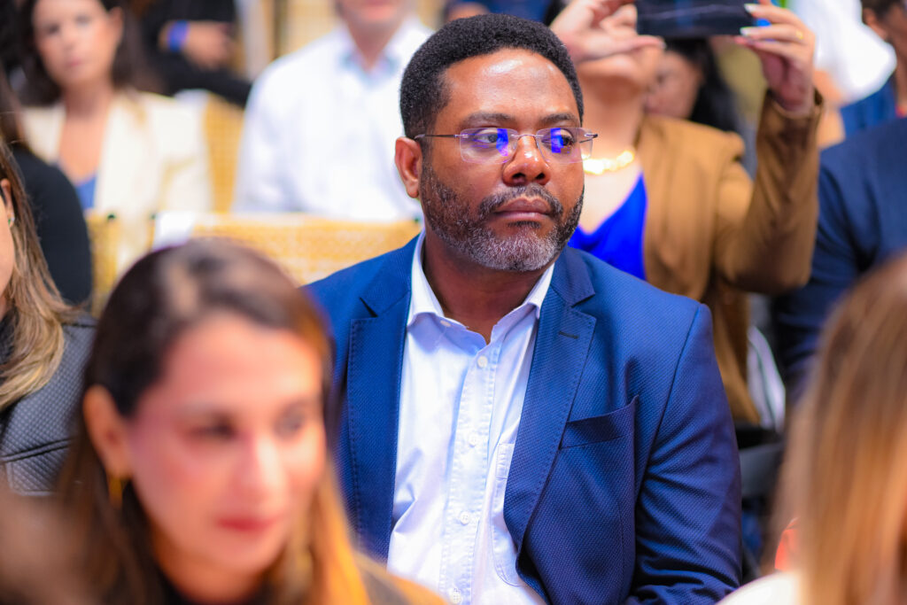 Ser 7961 Fucape Convida Reúne Profissionais Para Debater Liderança Entre Gerações